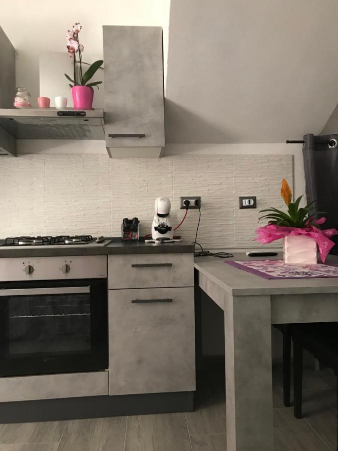 Bella'S House Apartment กัสเตลซาร์โด ภายนอก รูปภาพ