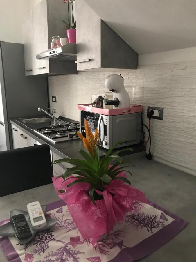 Bella'S House Apartment กัสเตลซาร์โด ภายนอก รูปภาพ